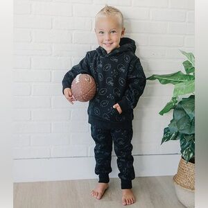 Kids Olive & Scout football set, size 4T